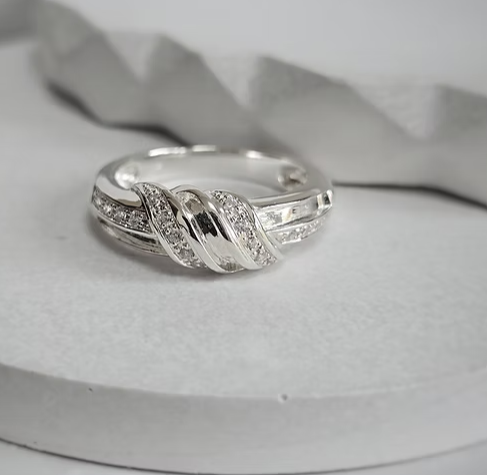 Memorial Knot Ring – Sterling Silver | Heartstones®
