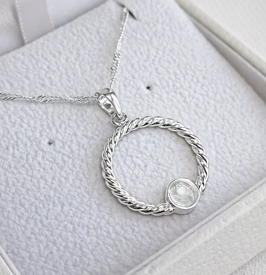 Memorial Twist Loop Necklace – Sterling Silver | Heartstones®