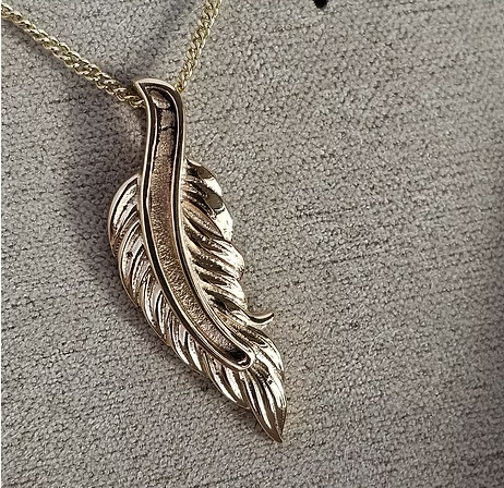 Memorial Feather Necklace – 9ct Gold | Heartstones®